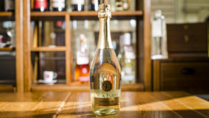 Frizzante-Bianco-Casa-dei-Farive